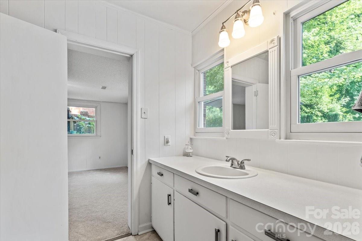1745 Wensley Drive Charlotte NC 28210