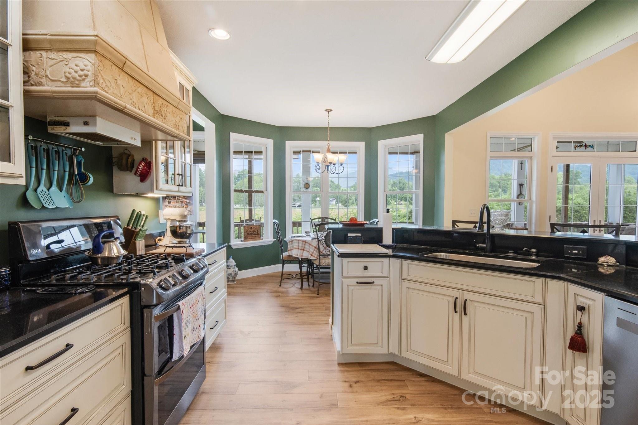 30 Linn Garden Lane Swannanoa NC 28778