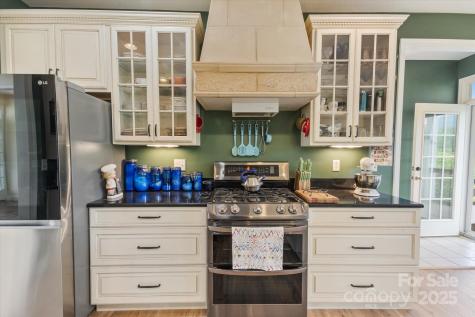 30 Linn Garden Lane Swannanoa NC 28778