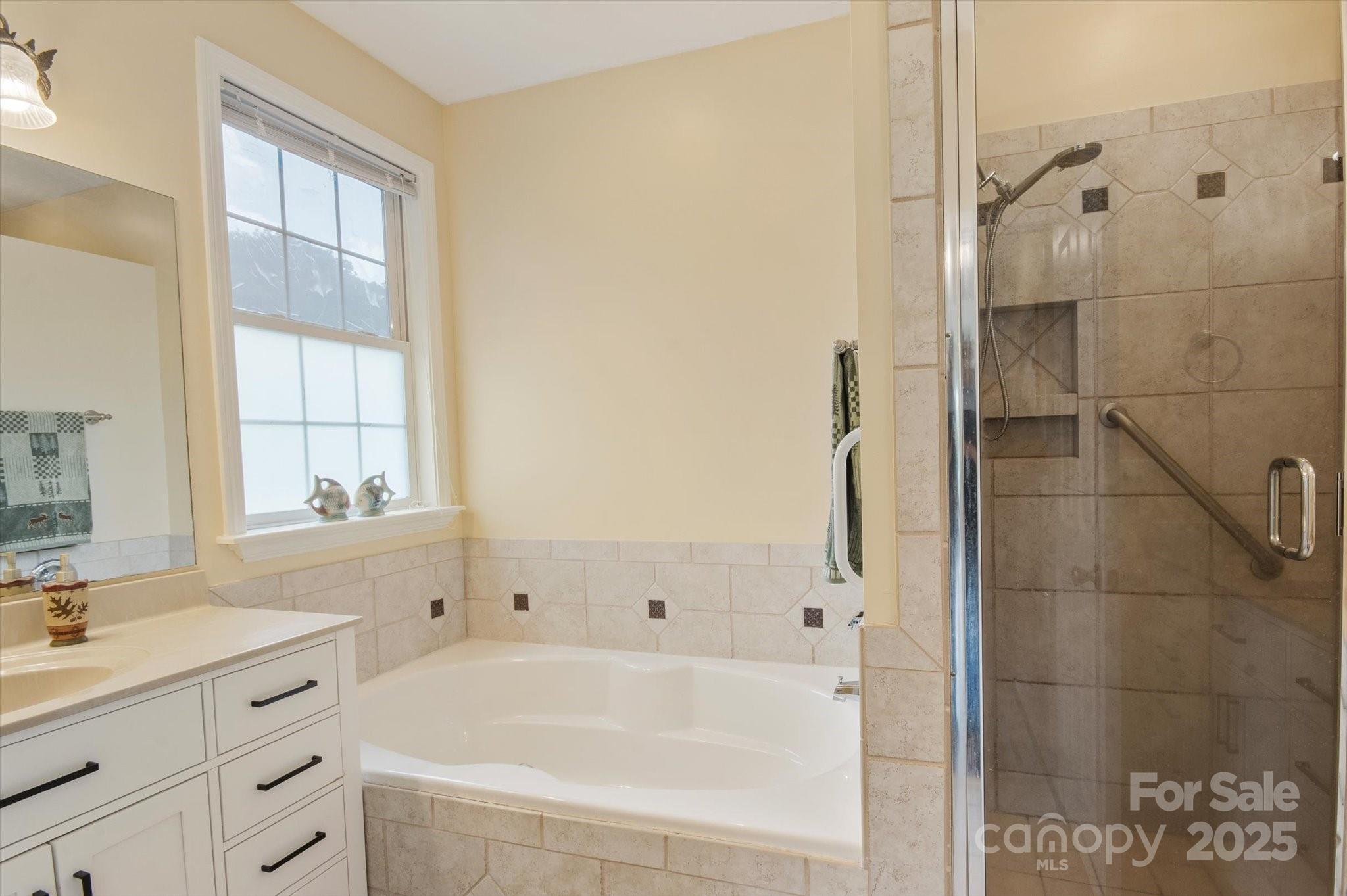 30 Linn Garden Lane Swannanoa NC 28778