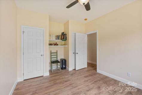30 Linn Garden Lane Swannanoa NC 28778