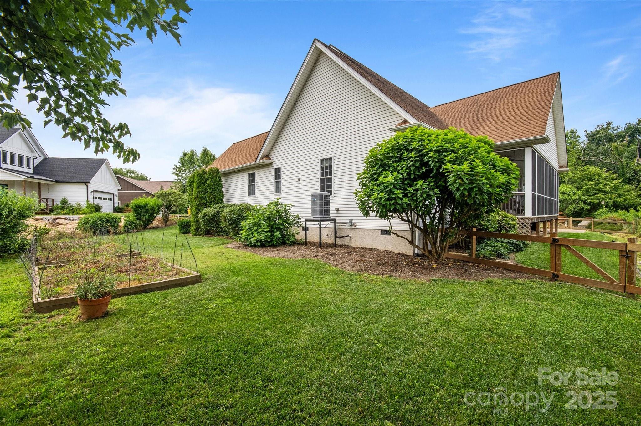30 Linn Garden Lane Swannanoa NC 28778