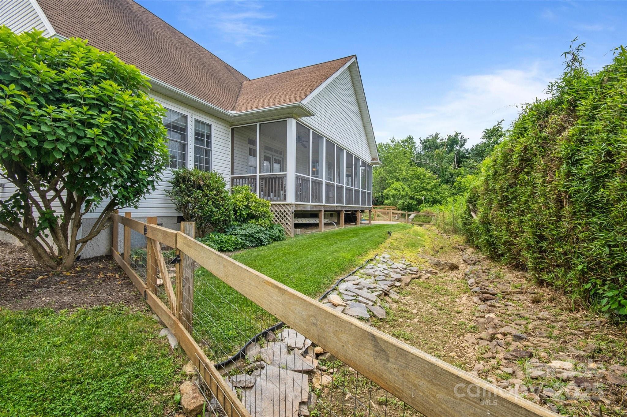 30 Linn Garden Lane Swannanoa NC 28778
