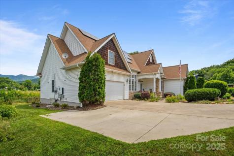 30 Linn Garden Lane Swannanoa NC 28778