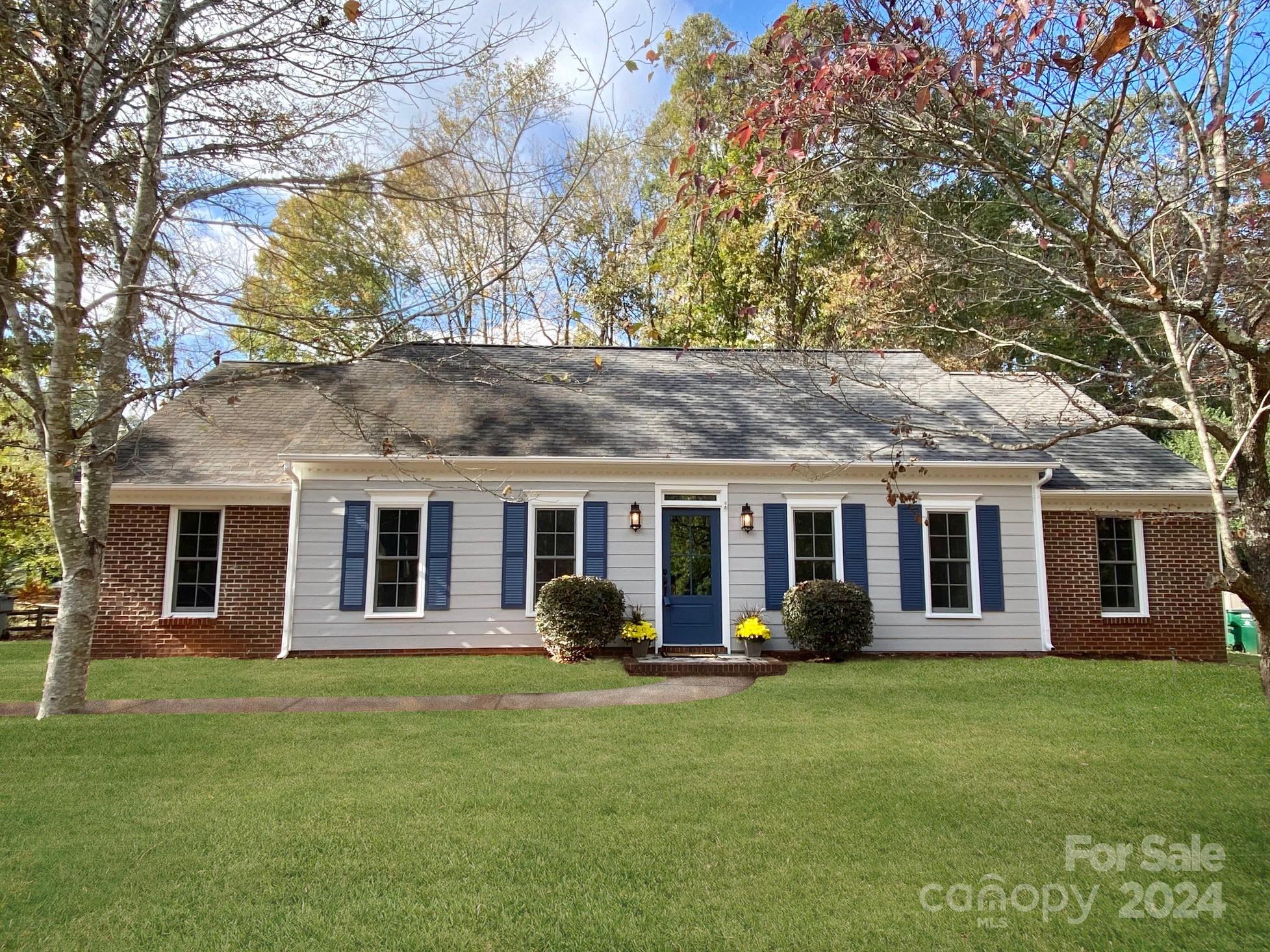 8444 Knollbrook Drive Charlotte NC 28270