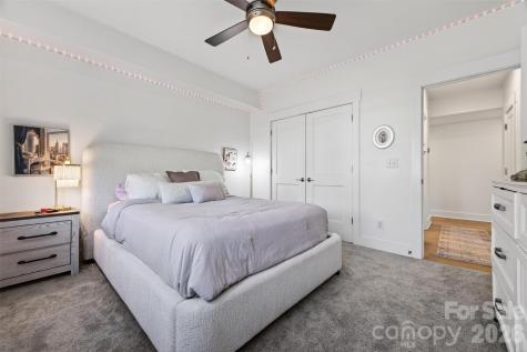 62 Dillingham Road Asheville NC 28805