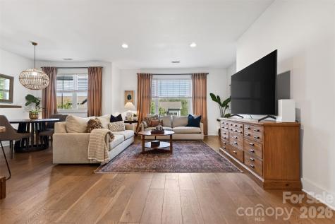 62 Dillingham Road Asheville NC 28805
