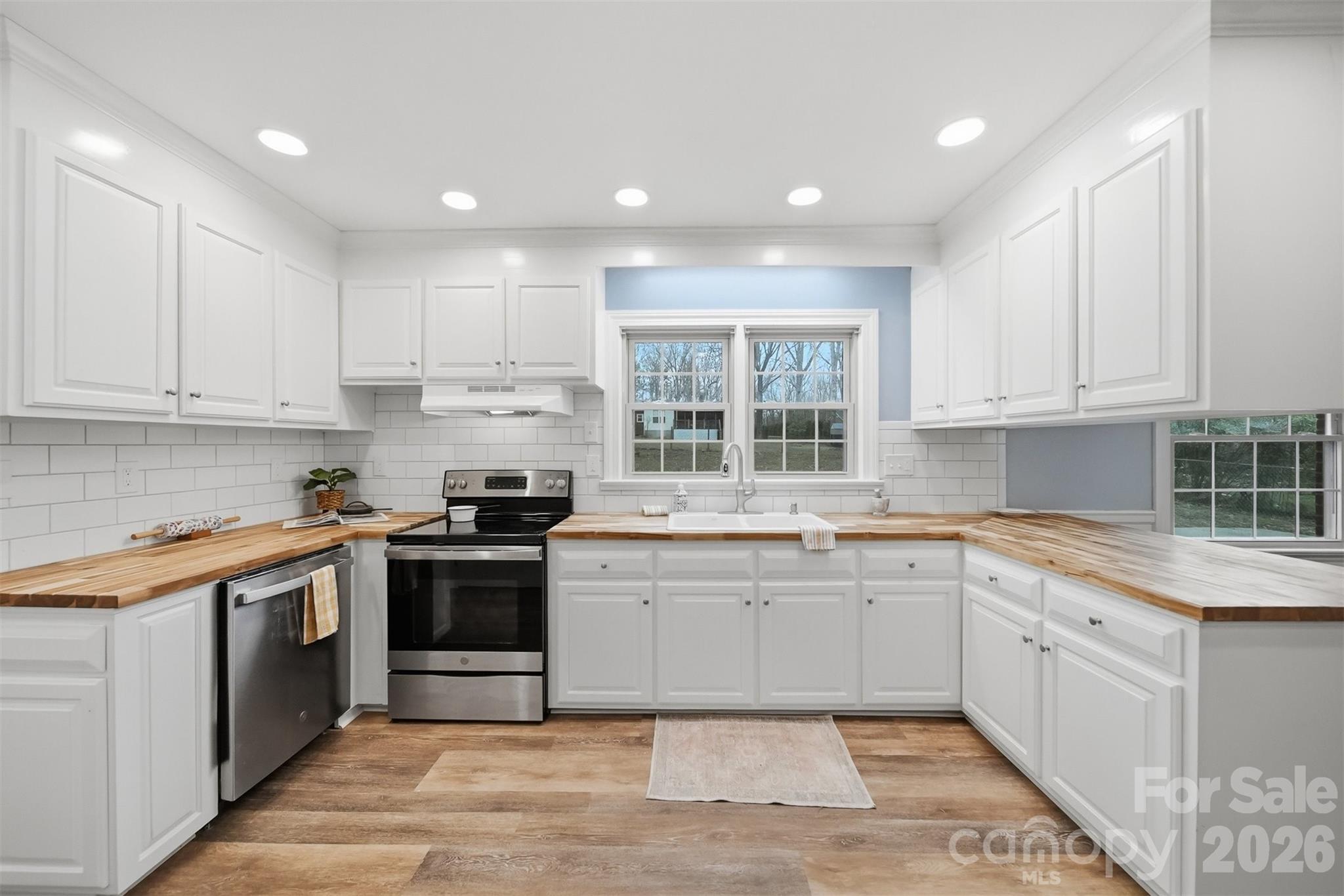 705 2nd Avenue NE Conover NC 28613