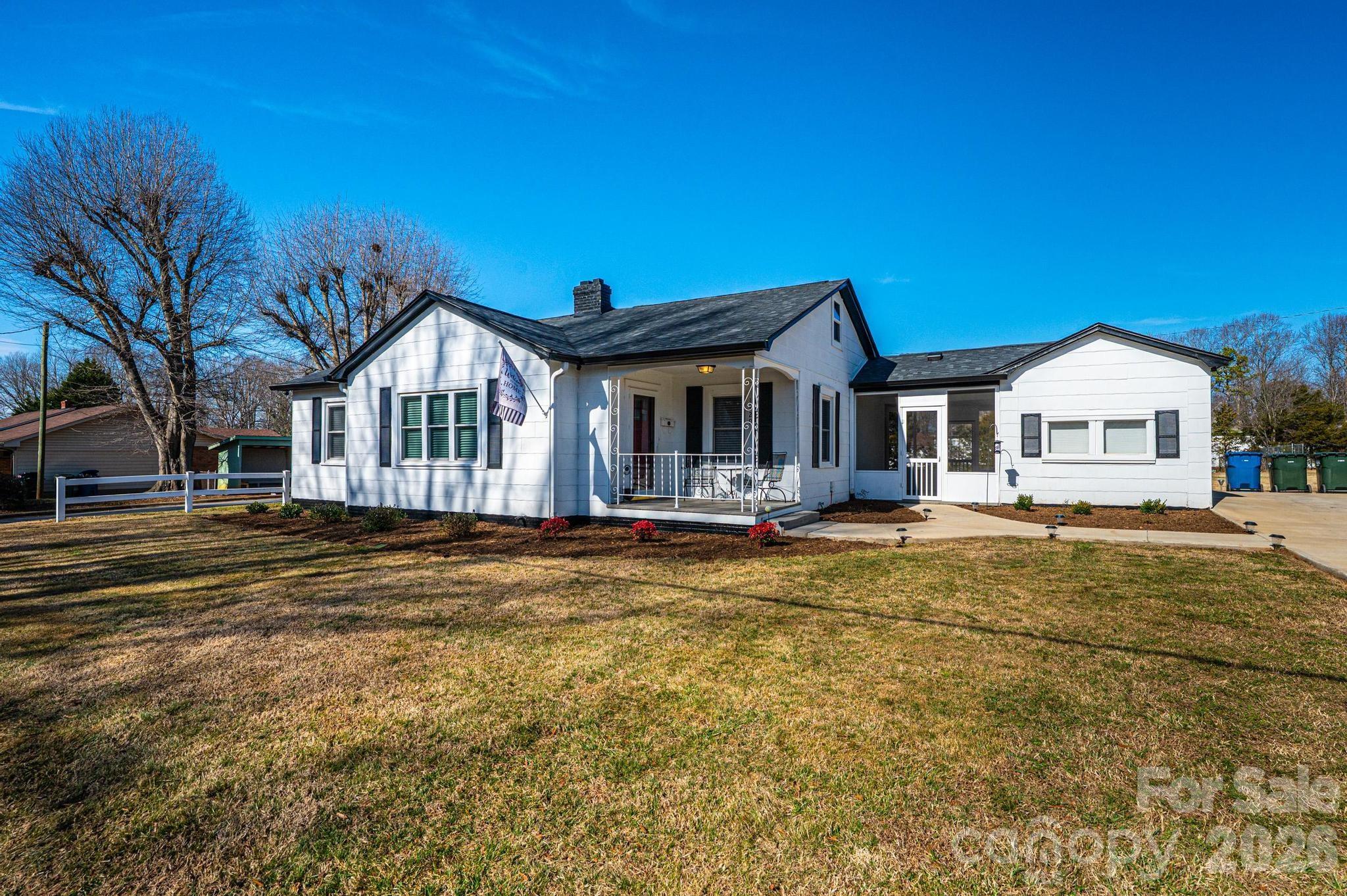 1429 17th Avenue NE Hickory NC 28601