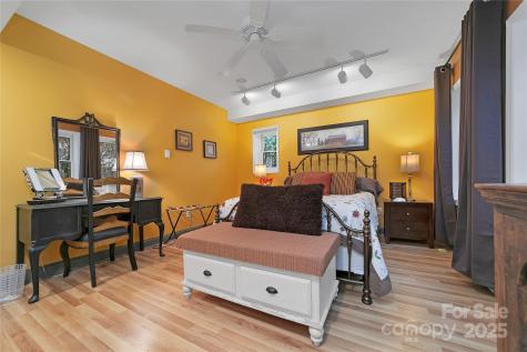 4 Unoga Court Brevard NC 28712