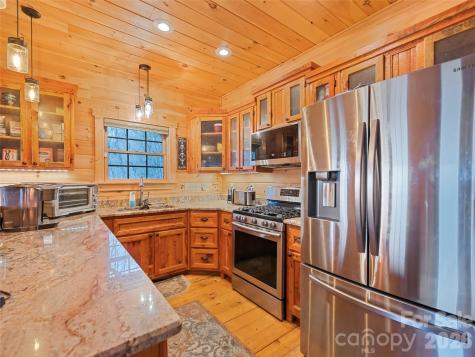 693 High Splendor Road Robbinsville NC 28771