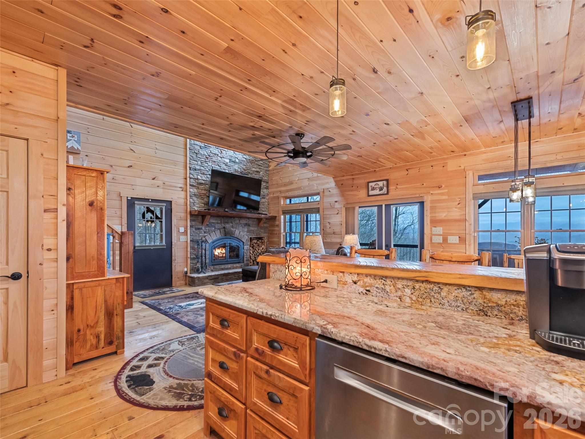 693 High Splendor Road Robbinsville NC 28771