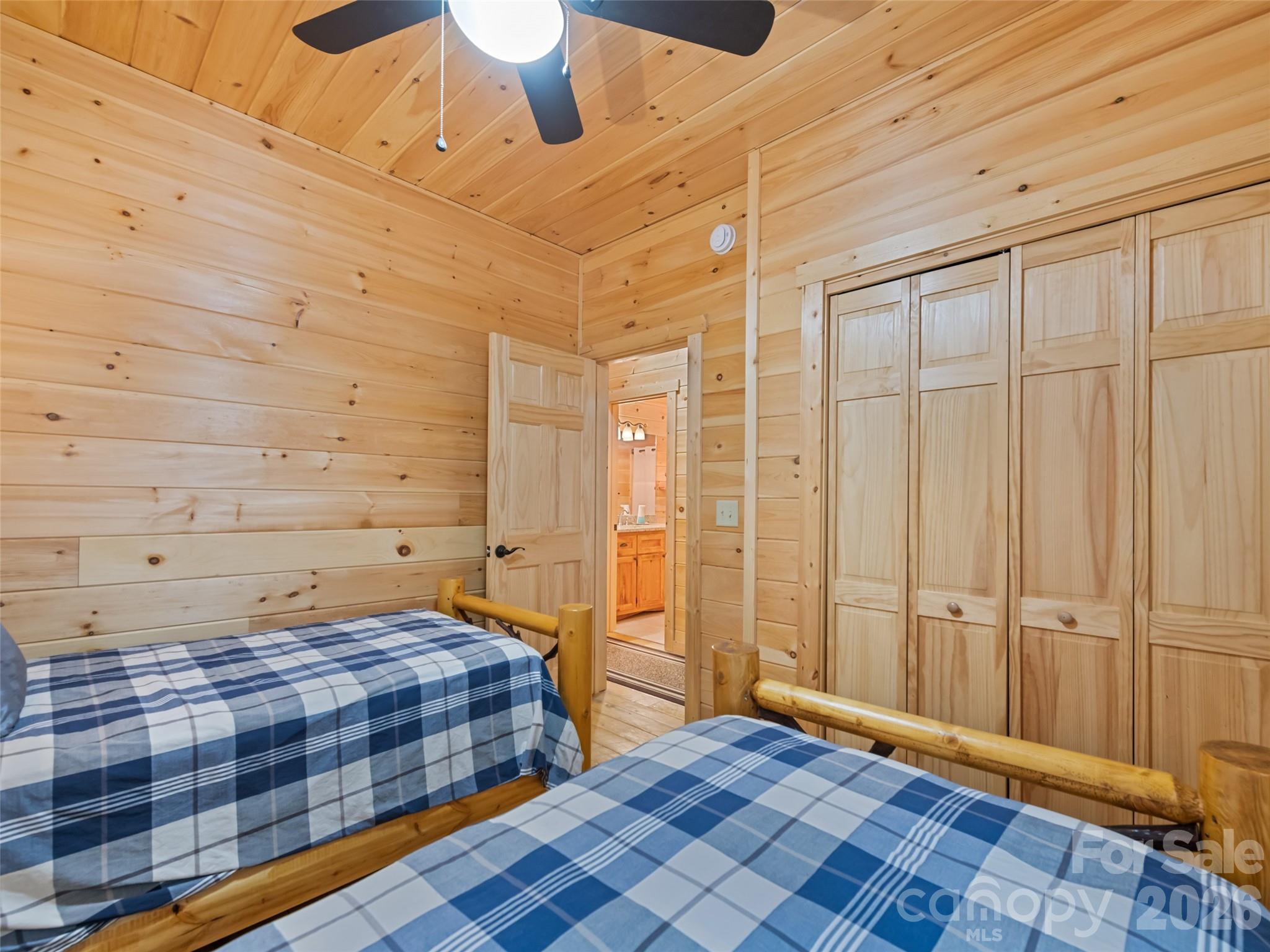 693 High Splendor Road Robbinsville NC 28771