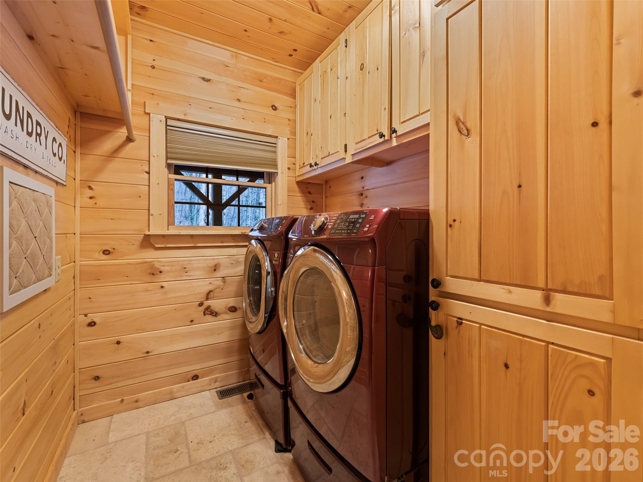 693 High Splendor Road Robbinsville NC 28771