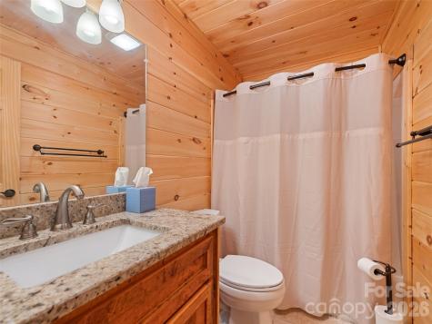 693 High Splendor Road Robbinsville NC 28771