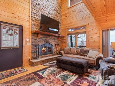 693 High Splendor Road Robbinsville NC 28771