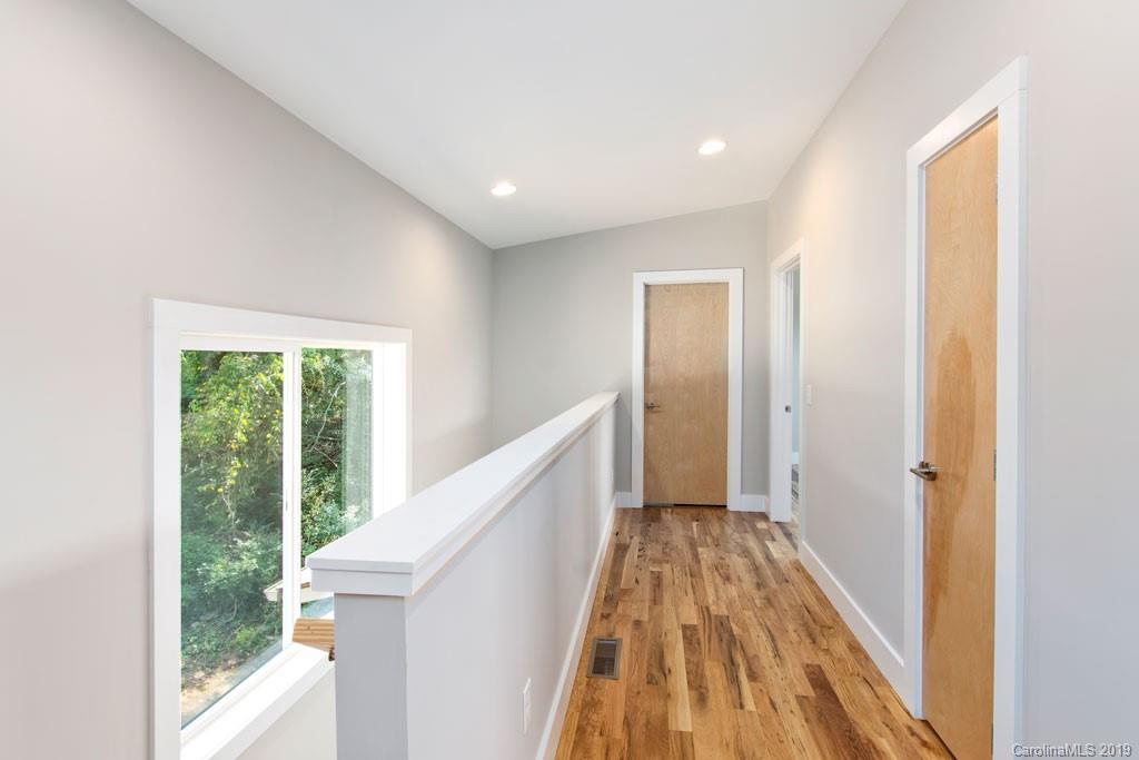 8 Mauricet Lane Asheville NC 28806