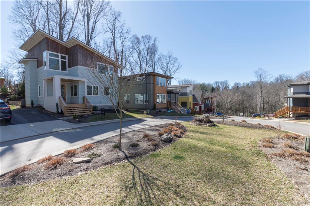 8 Mauricet Lane Asheville NC 28806