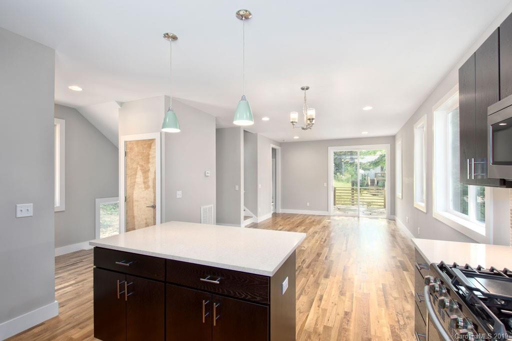 8 Mauricet Lane Asheville NC 28806