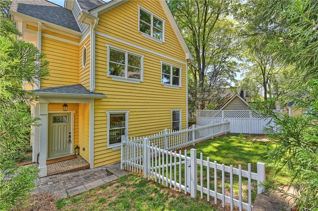 531 Dilworth Mews Court Charlotte NC 28203