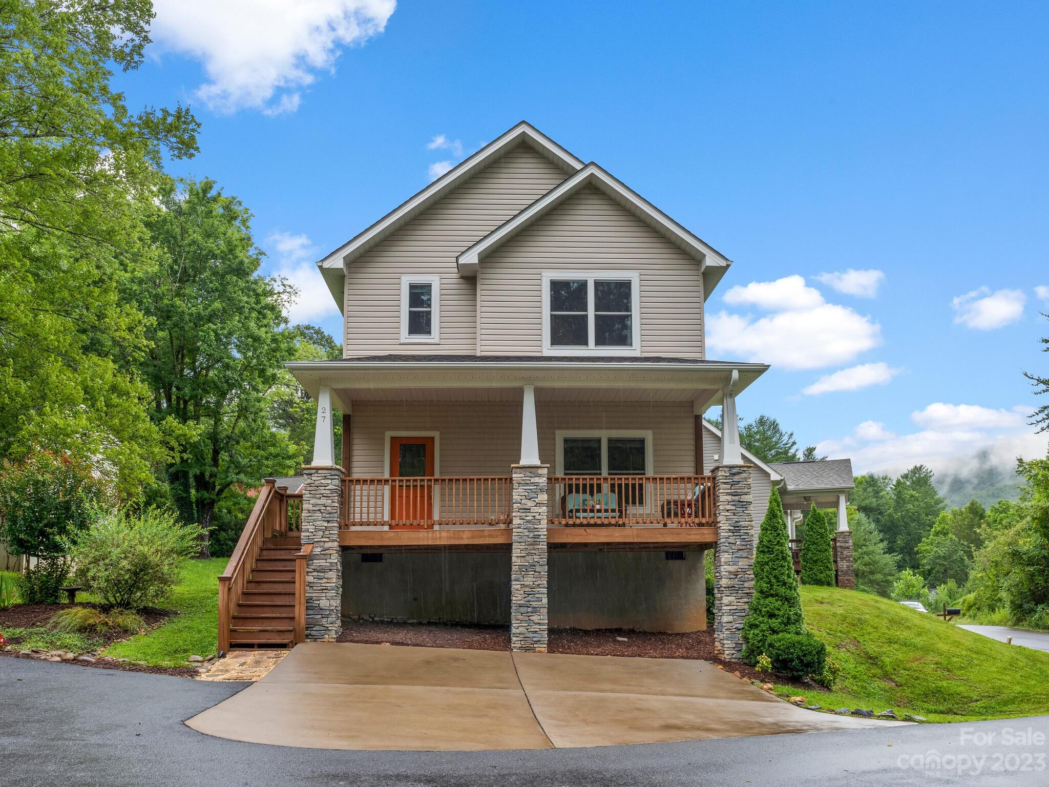 27 Scenic Busbee Trail Asheville NC 28803