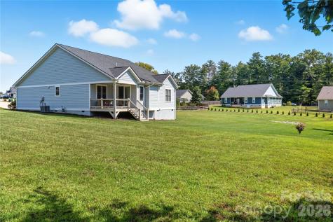 376 Windy Acres Knoll Drive Hendersonville NC 28792
