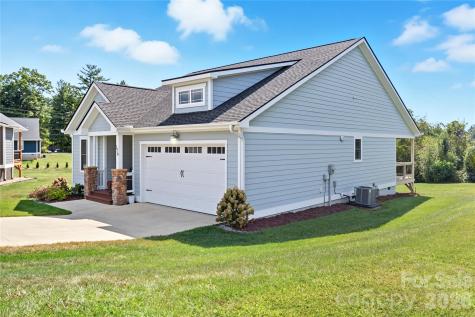 376 Windy Acres Knoll Drive Hendersonville NC 28792