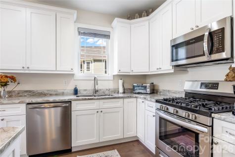 376 Windy Acres Knoll Drive Hendersonville NC 28792