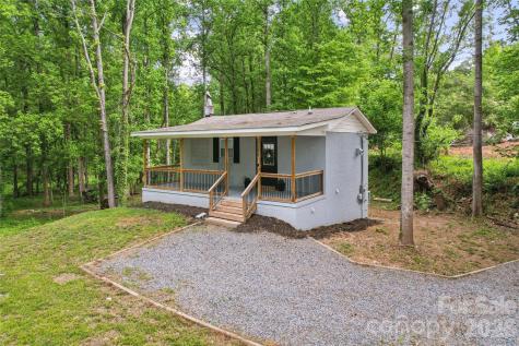 1014 N Mountain Street Cherryville NC 28021