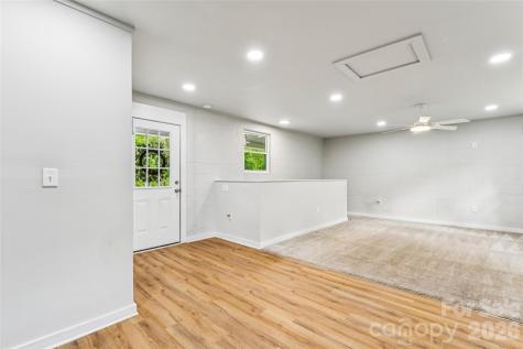 1014 N Mountain Street Cherryville NC 28021
