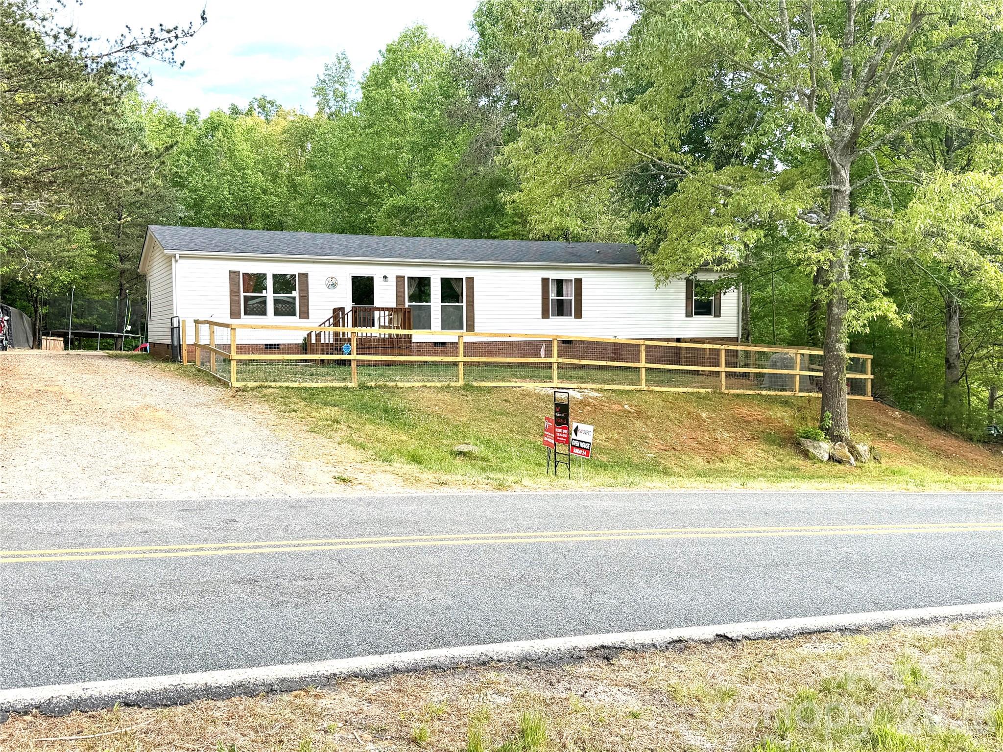 929 Brookhaven Road Statesville NC 28625