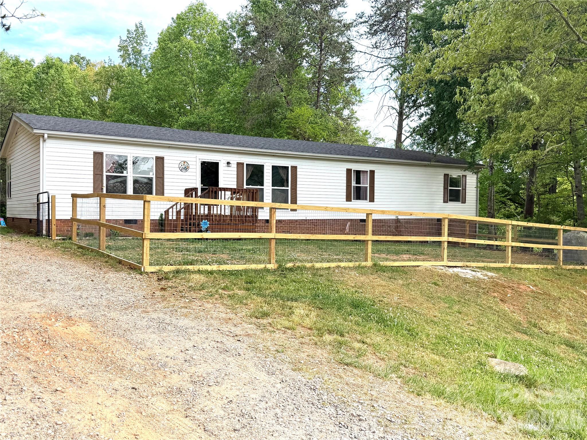929 Brookhaven Road Statesville NC 28625