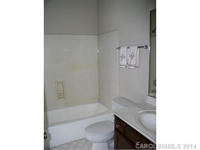 2524 Middlebridge Lane Charlotte NC 28270