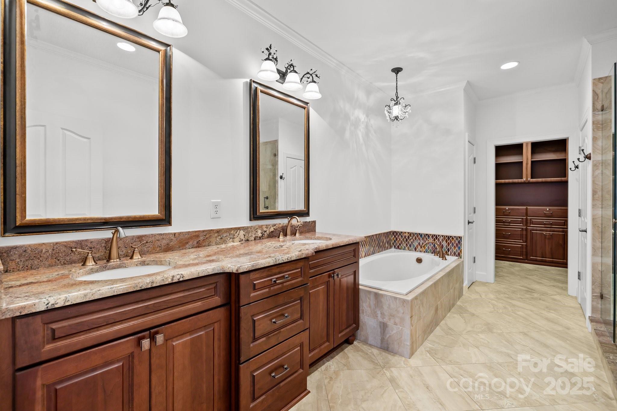 7905 Oratorio Place Charlotte NC 28270