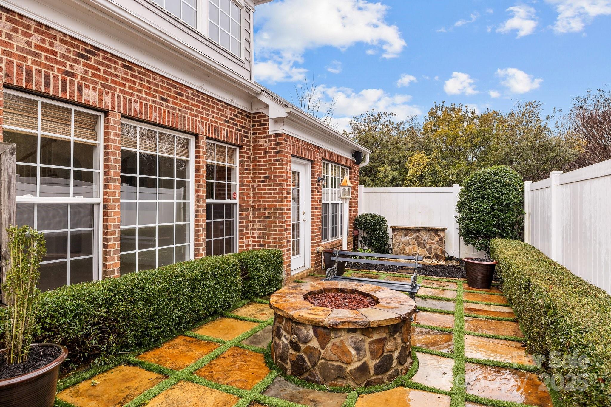 7905 Oratorio Place Charlotte NC 28270