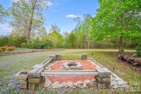 3341 Peniel Road Tryon NC 28782