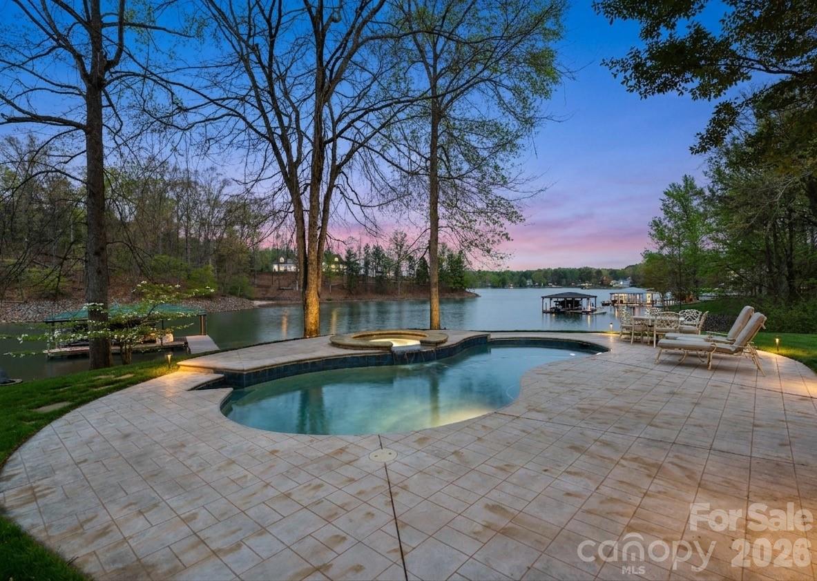 141 Grand Bay Drive Mooresville NC 28117