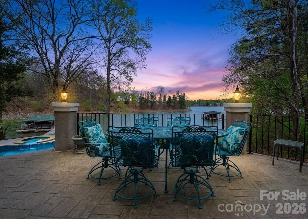 141 Grand Bay Drive Mooresville NC 28117
