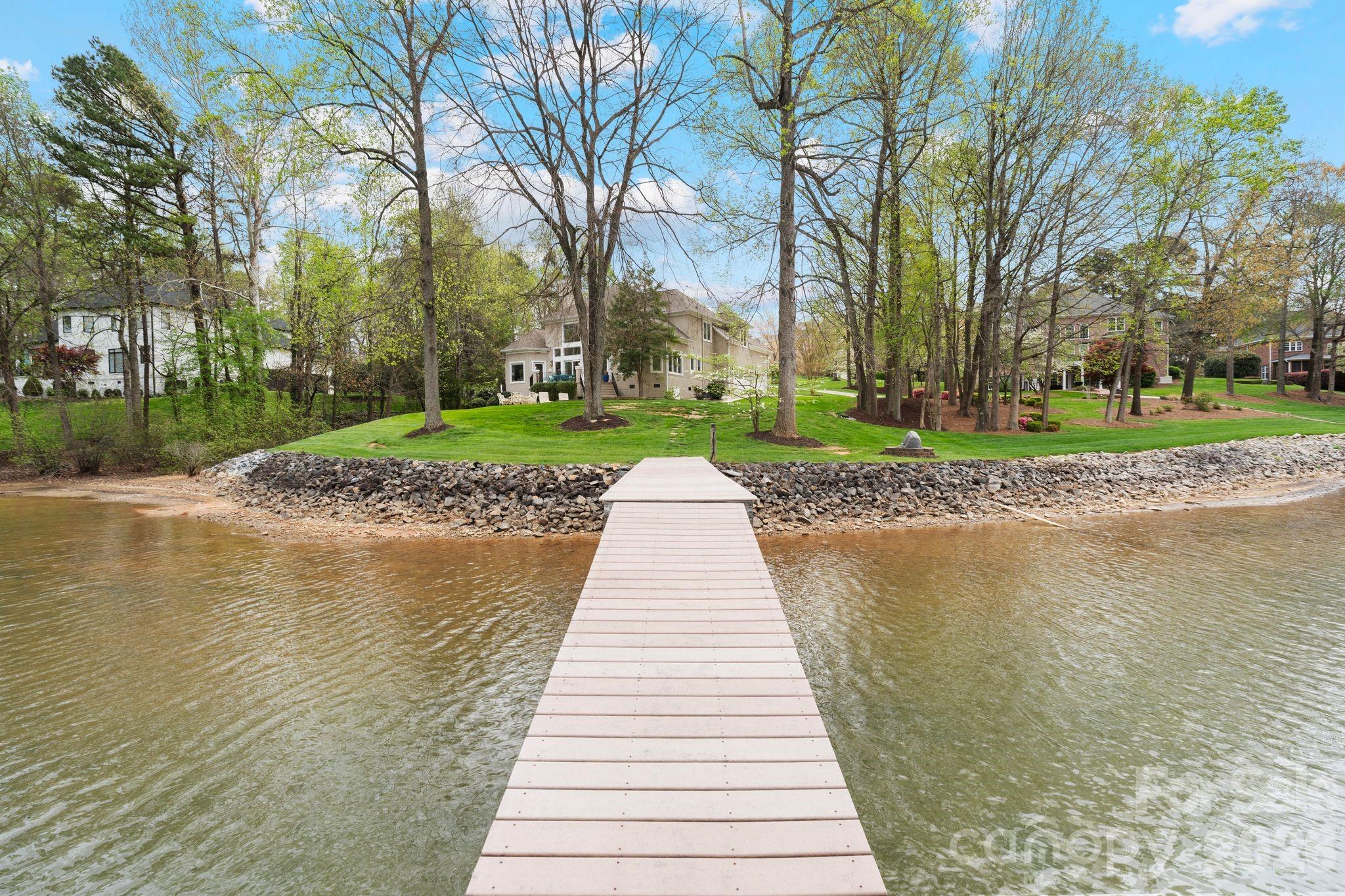 141 Grand Bay Drive Mooresville NC 28117