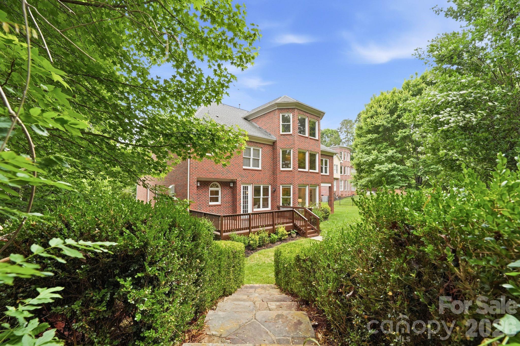 1107 Doverstone Court Matthews NC 28104