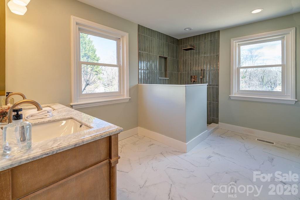 55 Cisco Road Asheville NC 28805