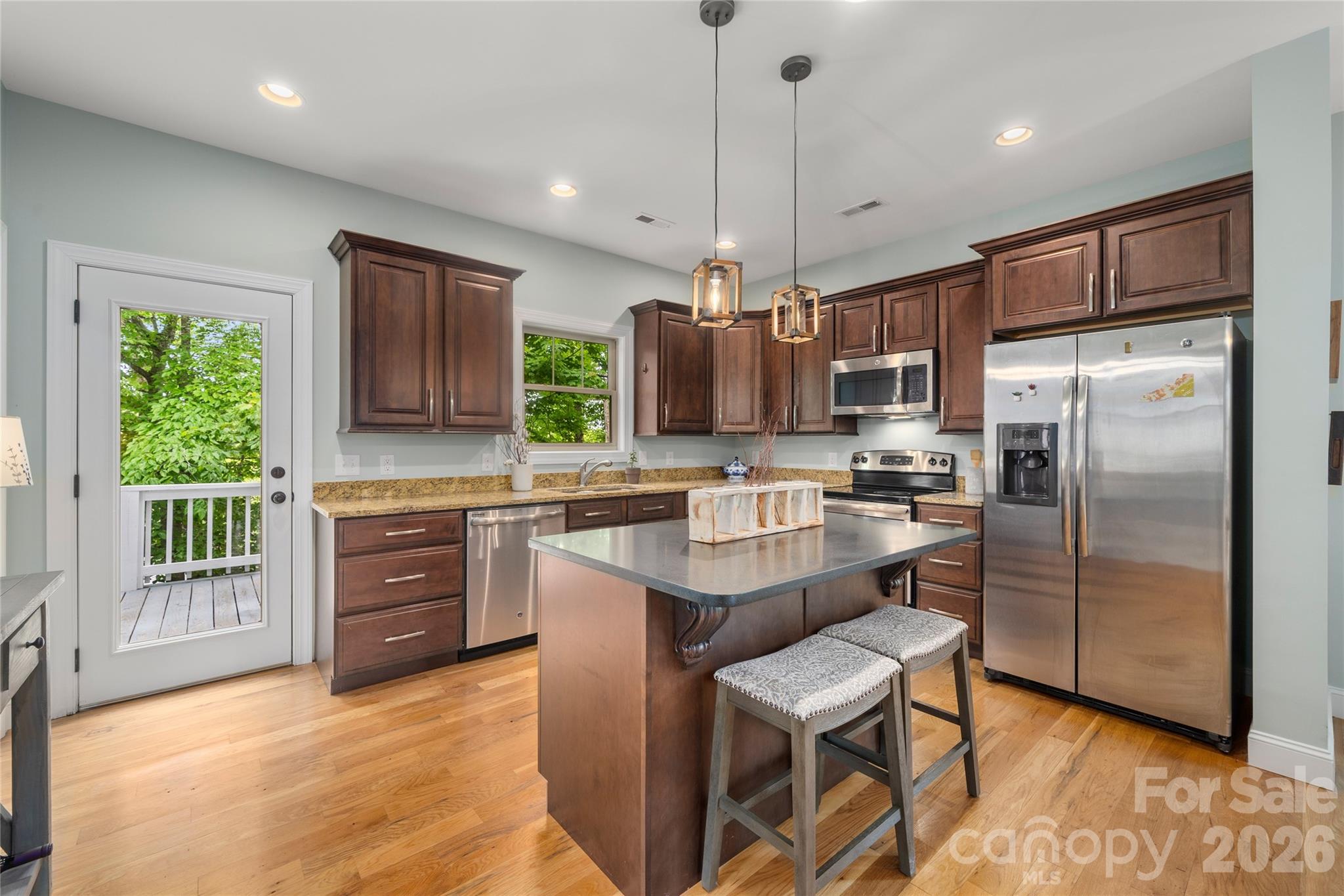 221 Courtland Place Asheville NC 28801