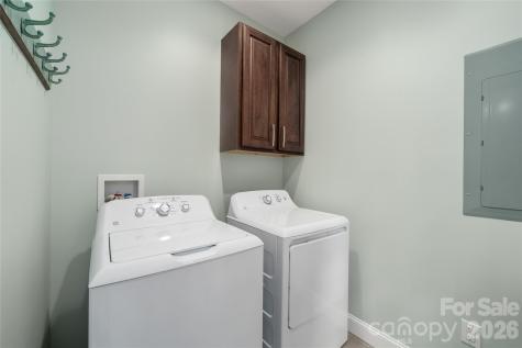 221 Courtland Place Asheville NC 28801