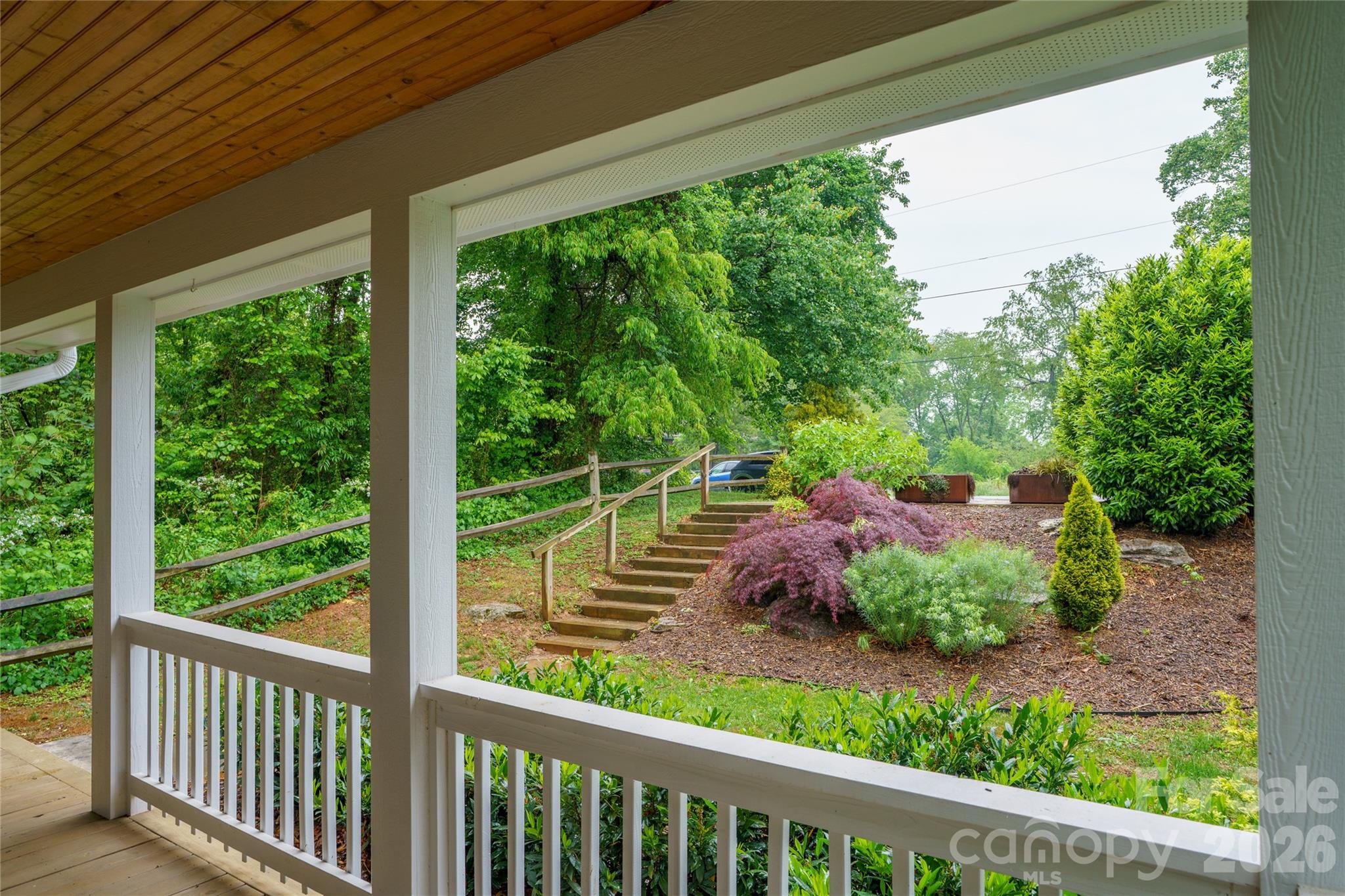 221 Courtland Place Asheville NC 28801