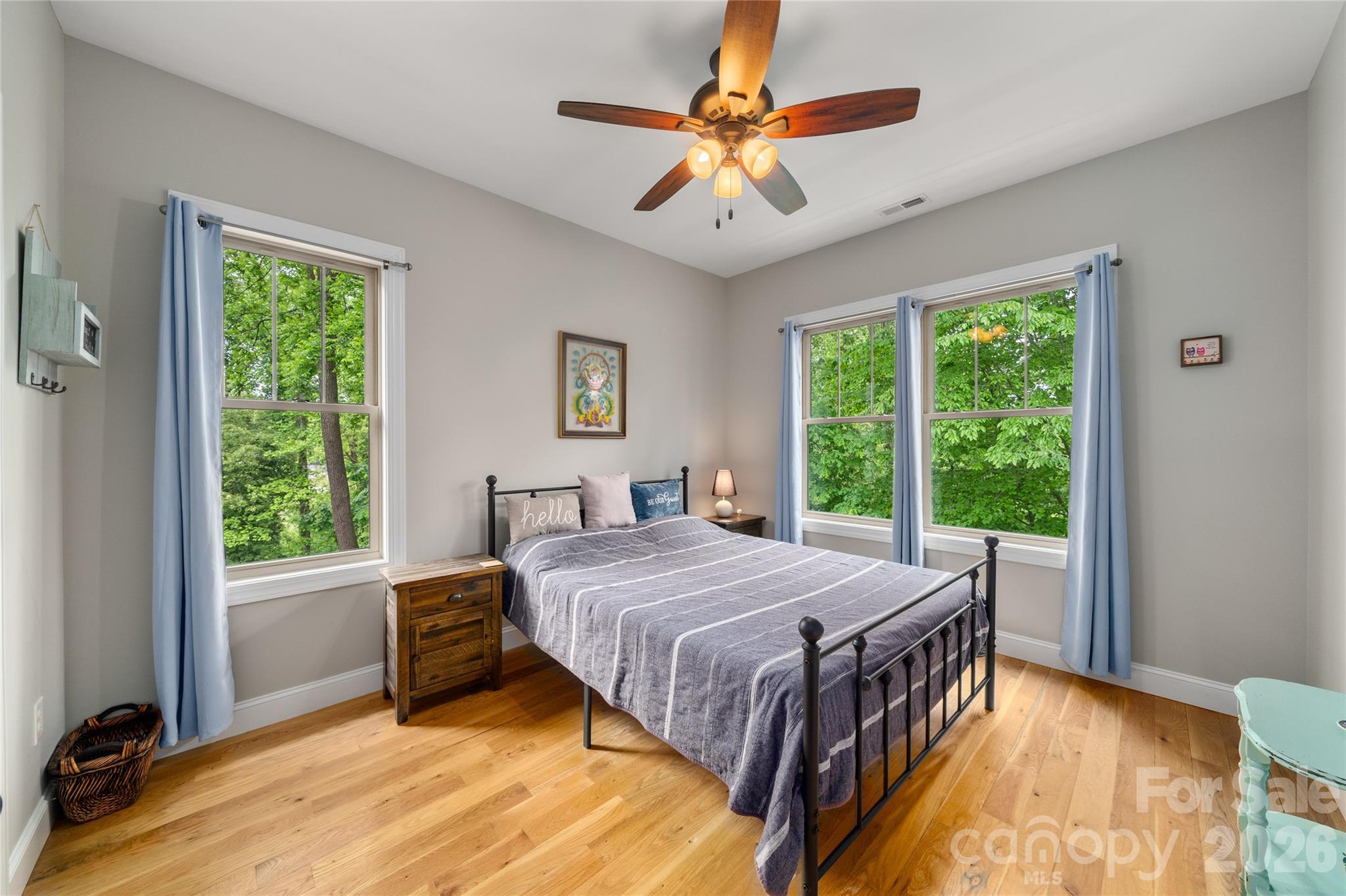 221 Courtland Place Asheville NC 28801
