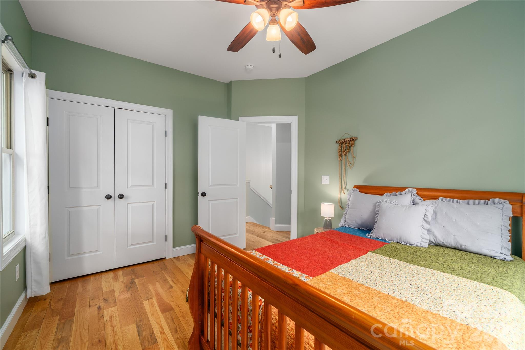 221 Courtland Place Asheville NC 28801