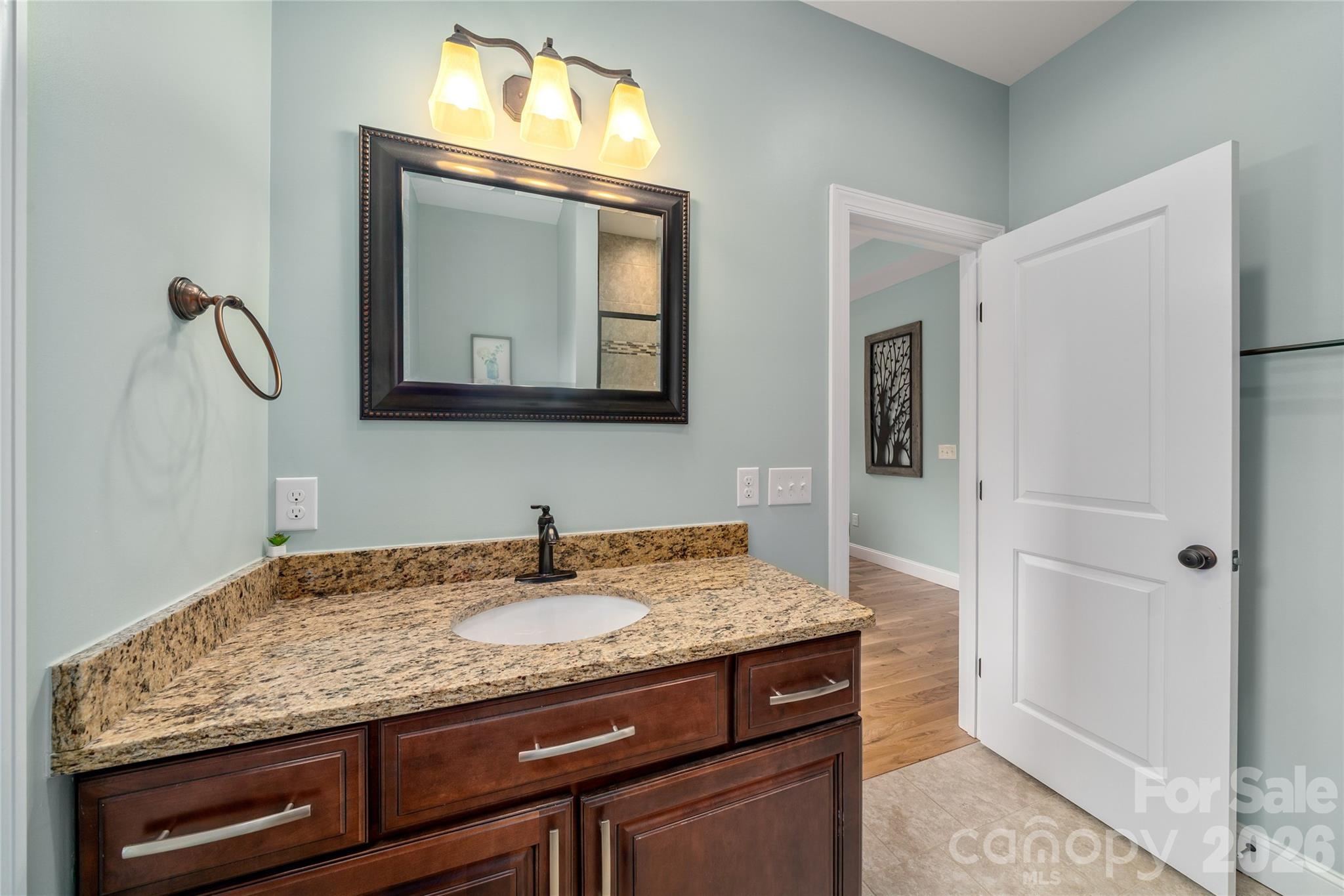 221 Courtland Place Asheville NC 28801