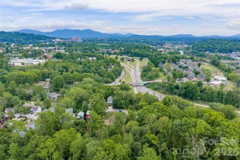 221 Courtland Place Asheville NC 28801