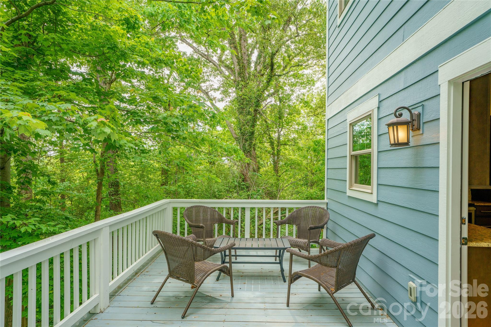 221 Courtland Place Asheville NC 28801