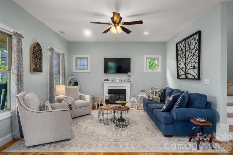 221 Courtland Place Asheville NC 28801